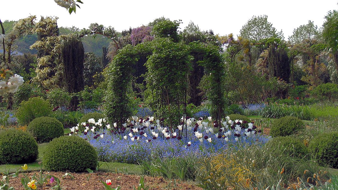 Private Gardens and Flower Meadows