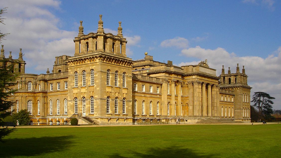 Blenheim Palace B Bruern Cottages