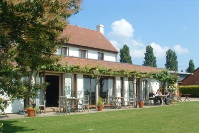 entrance to Three Choirs