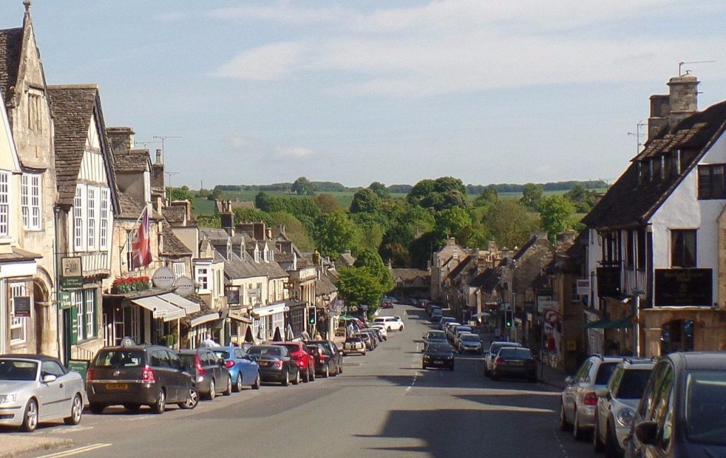 Driving Distance from Bruern’s Luxury Holiday Cottages: The Best Villages to Visit in the Cotswolds